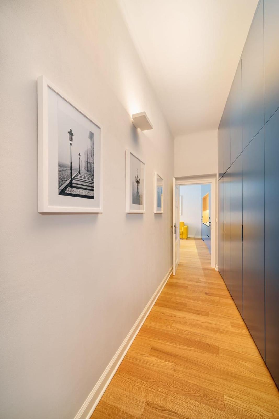 Quiet City Center Apartment In Hip & Foodie Area Praga Exterior foto