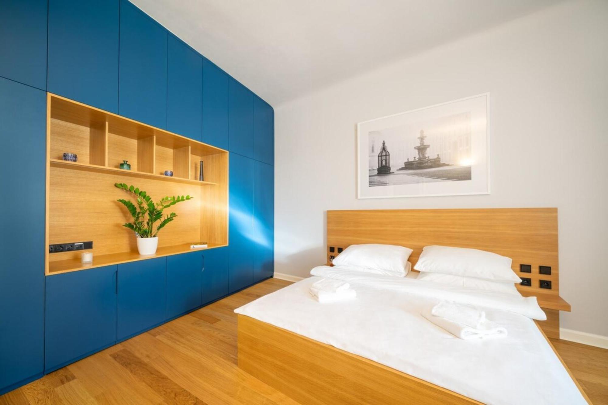 Quiet City Center Apartment In Hip & Foodie Area Praga Exterior foto